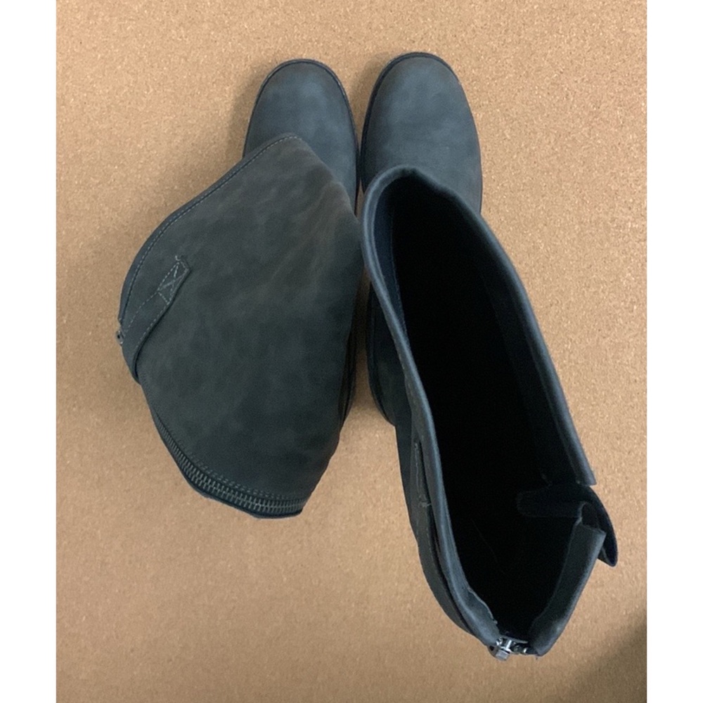 Shoedazzle Isabella Tall Boot - Picture 8 of 9